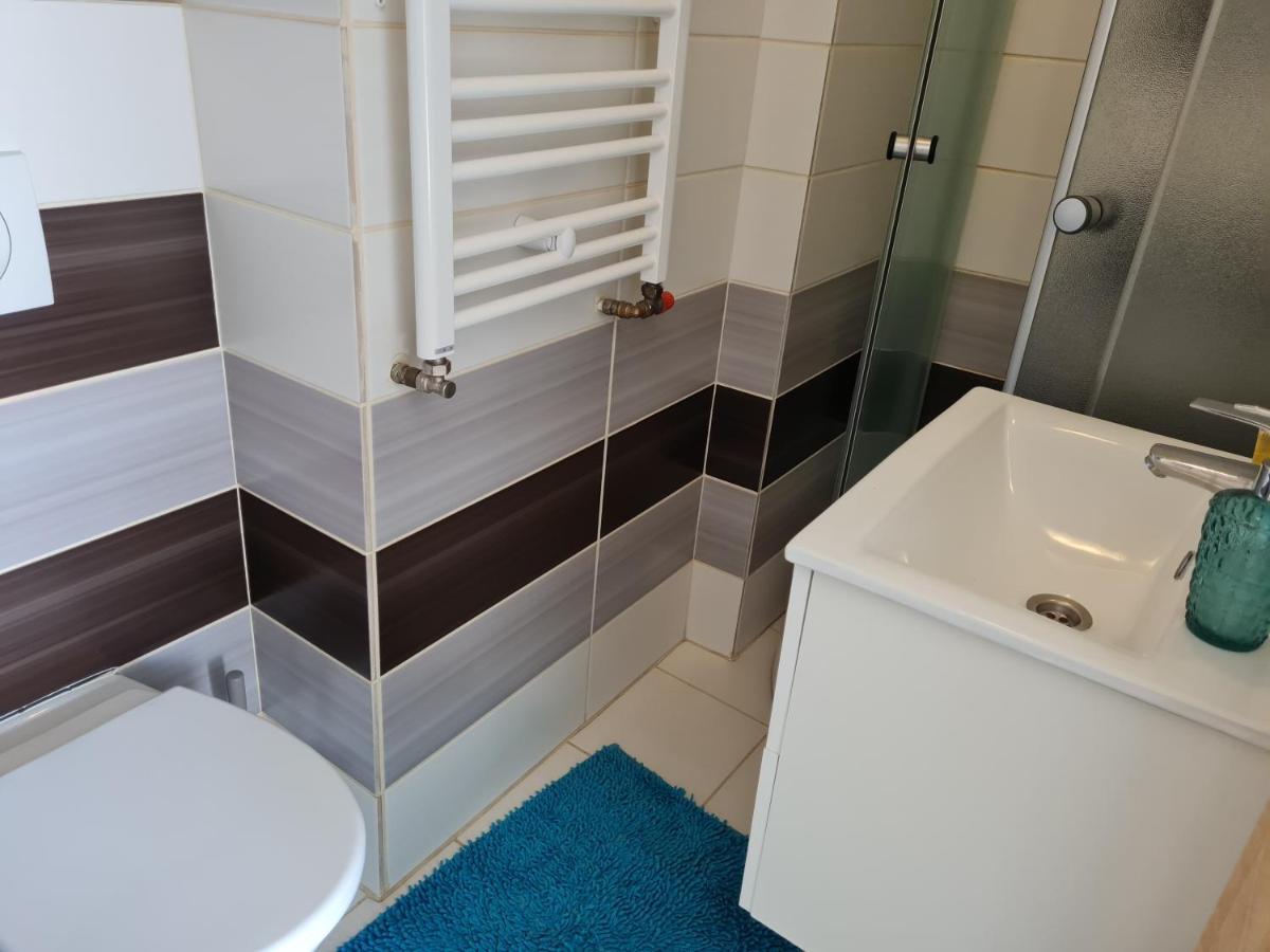 Bela - pokoje z aneksami i apartamenty BON Kołobrzeg Zewnętrze zdjęcie