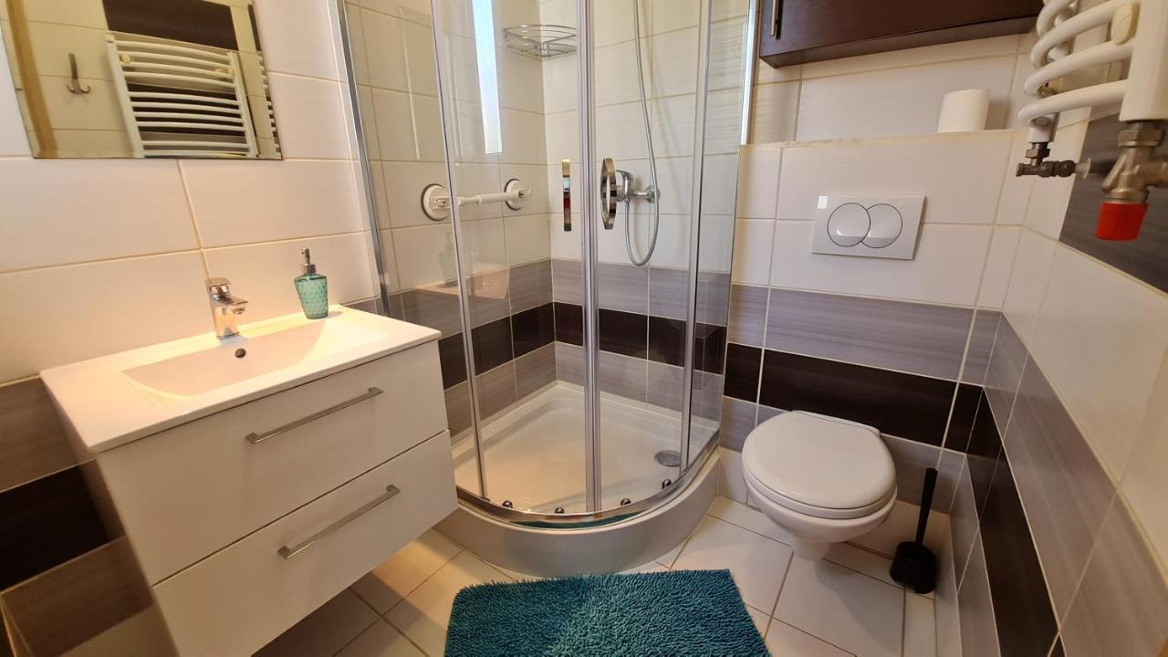 Bela - pokoje z aneksami i apartamenty BON Kołobrzeg Zewnętrze zdjęcie