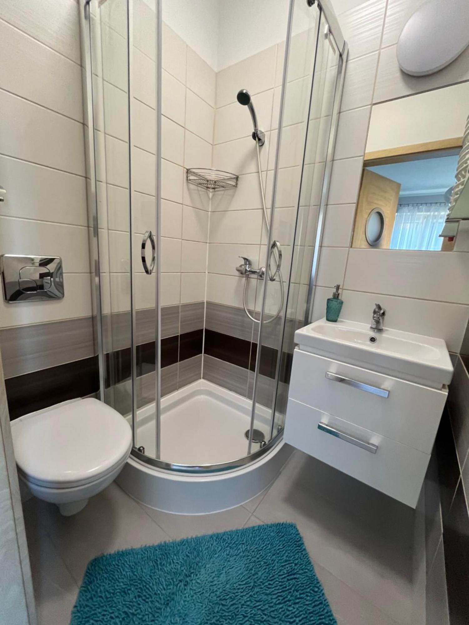Bela - pokoje z aneksami i apartamenty BON Kołobrzeg Zewnętrze zdjęcie